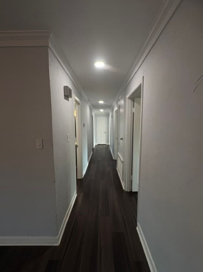 Building Photo - Renovated 4 Bedroom 2 Bath Home for Rent!!