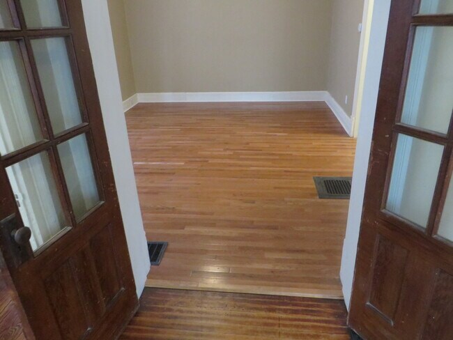 Building Photo - 1229 Swinney Ave