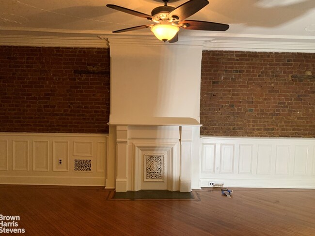 Building Photo - Park Slope Garden Apartment