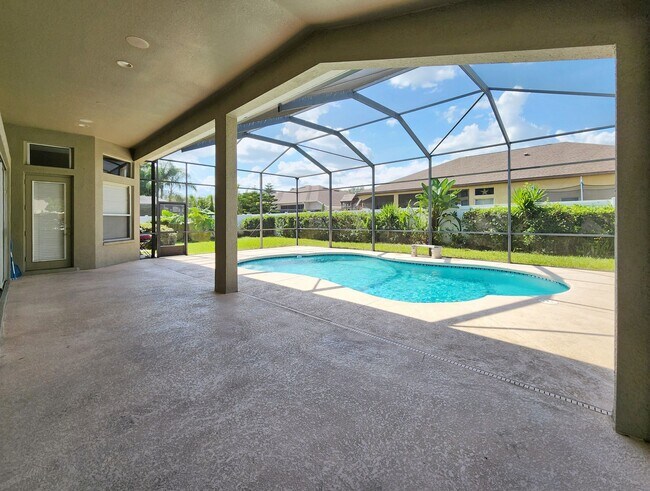 Building Photo - 2408 Tea Olive Terrace