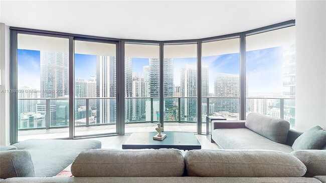 Building Photo - 801 S Miami Ave