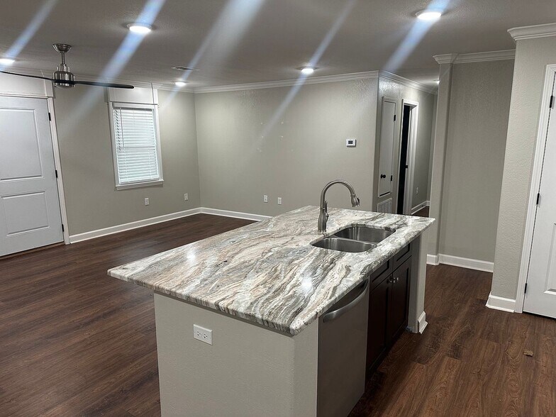 Building Photo - 7324 US-79