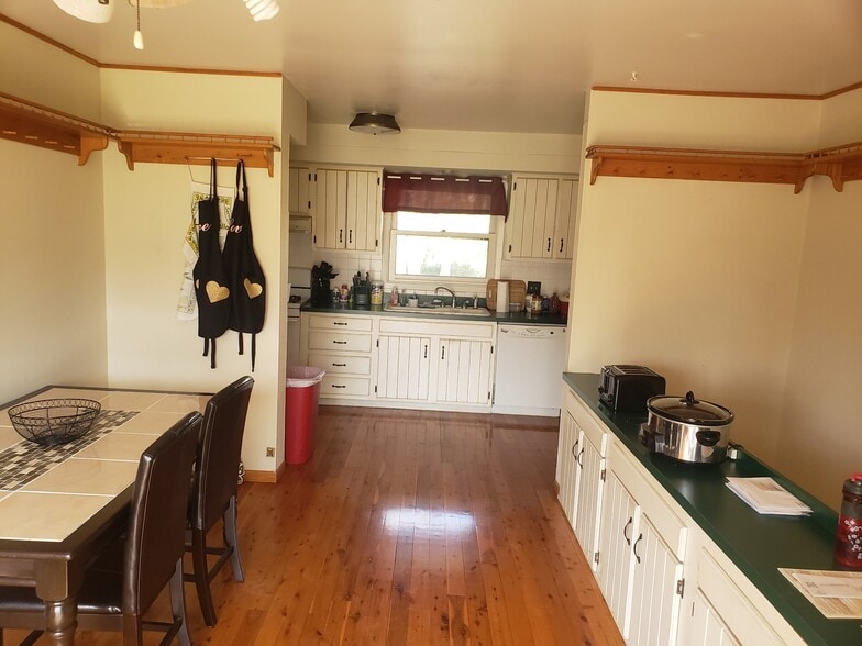 Building Photo - 4083 Ames Rd