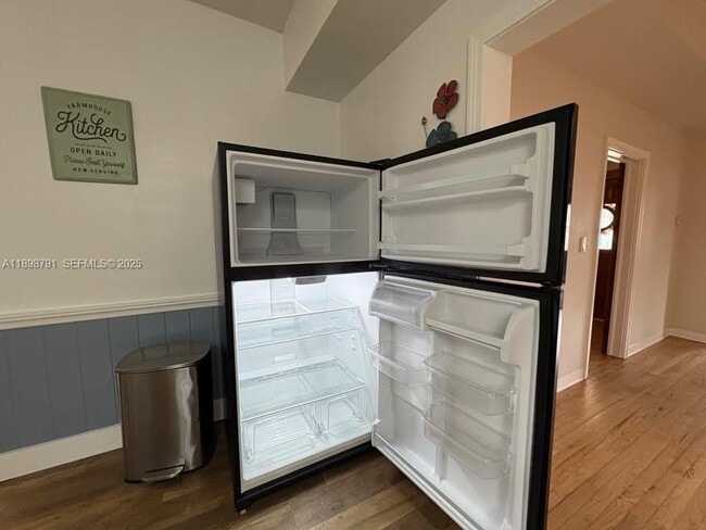 Building Photo - 830 S Beach St