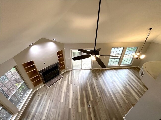 Building Photo - 3030 Steeplechase Dr