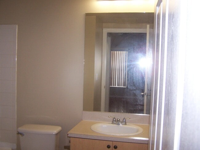 Building Photo - 10372 Fox Trail Rd S