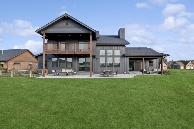 Building Photo - Whitefish Home in The Lakes