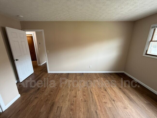 Building Photo - 935 Kendrick Creek Rd