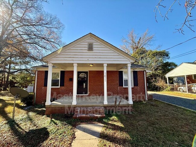 Building Photo - 1411 Hudson Ave