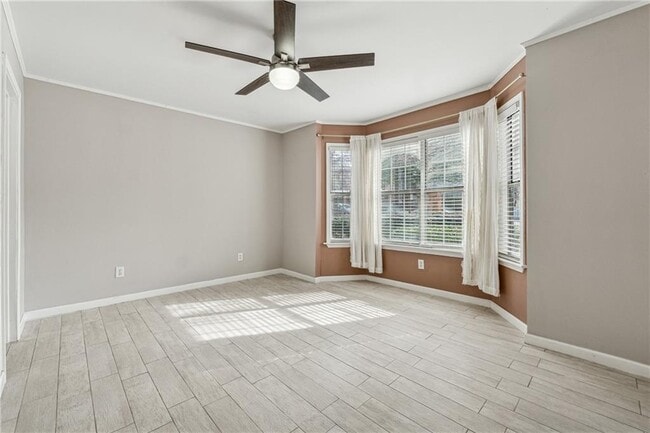 Building Photo - 434 McGill Pl NE