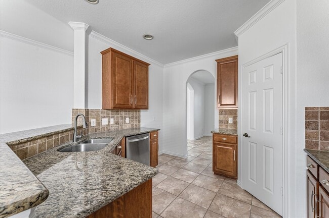 Building Photo - 1922 Boren Dr