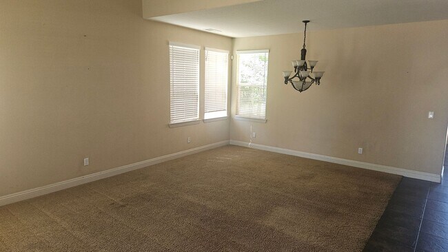 Building Photo - Four Bedroom Home Available!