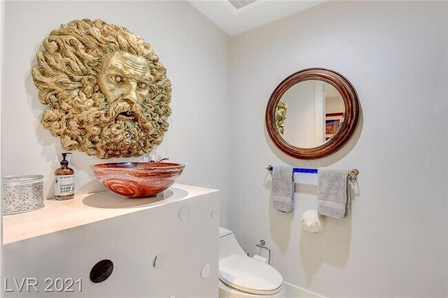 Half Bath - 2700 Las Vegas Blvd S