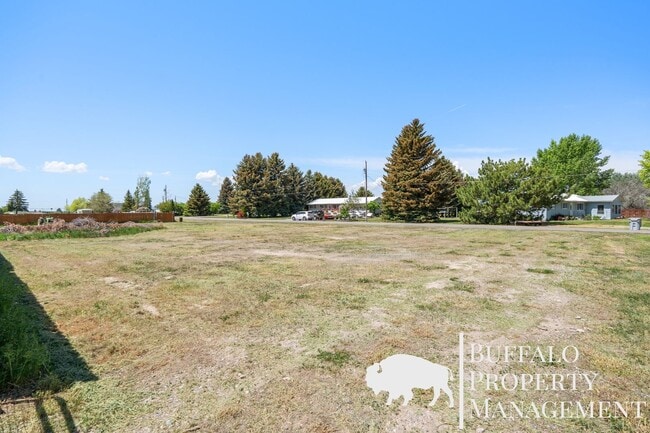 Building Photo - Charming Country Home on 2 Acres | 5 Bed | 3 Bath | Blackfoot, ID