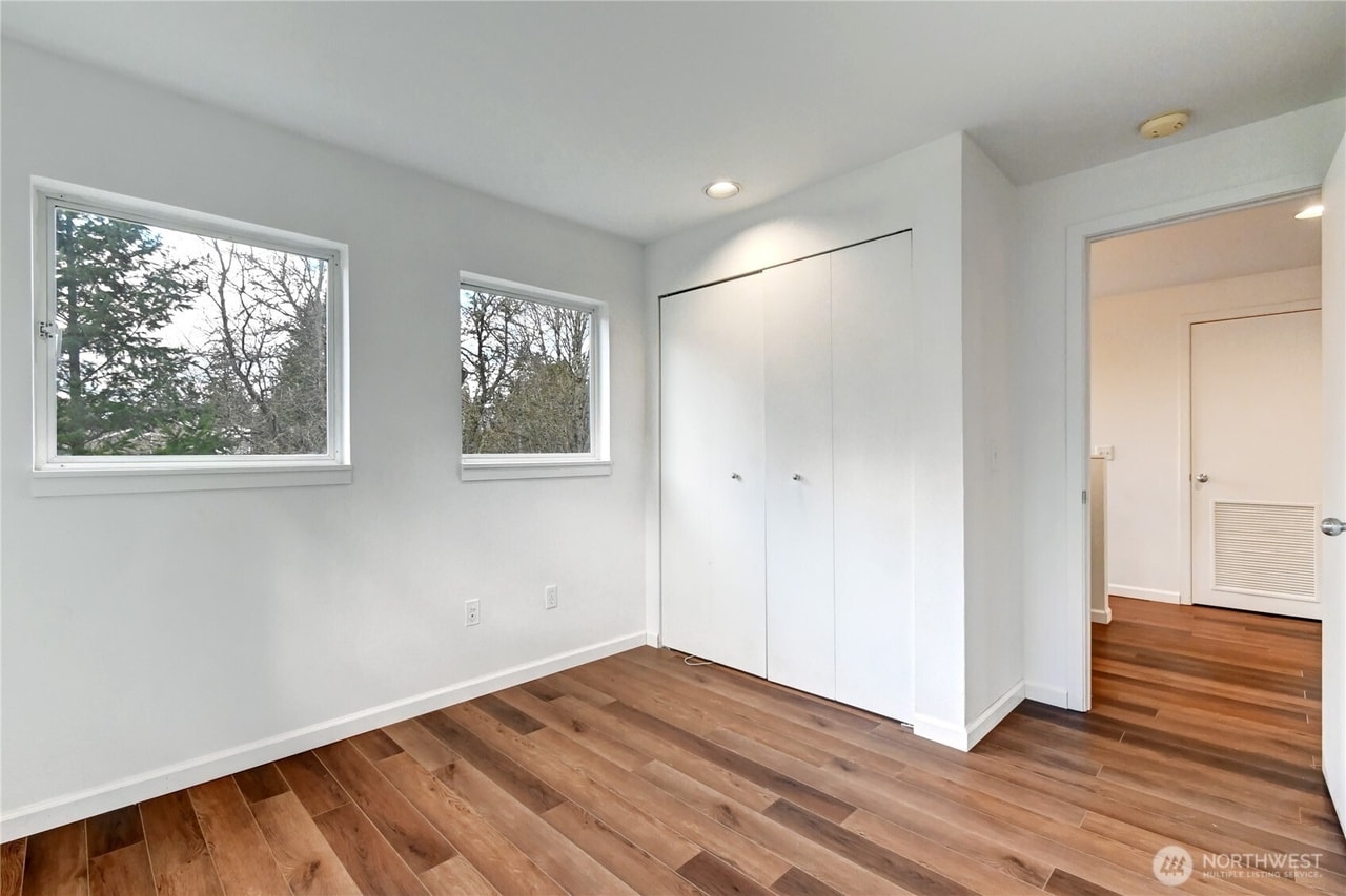 Building Photo - 4180 244th Pl SE