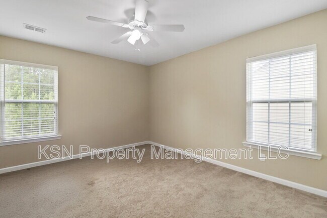 Building Photo - 144 Tahoe Dr