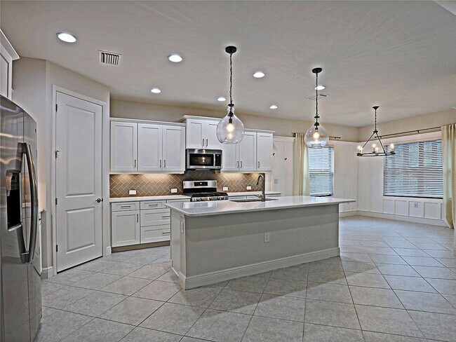 Building Photo - 7652 Cypress Walk Dr