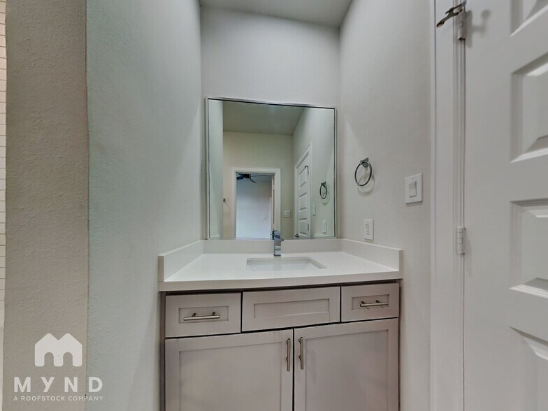Building Photo - 353 Eado Park Cir