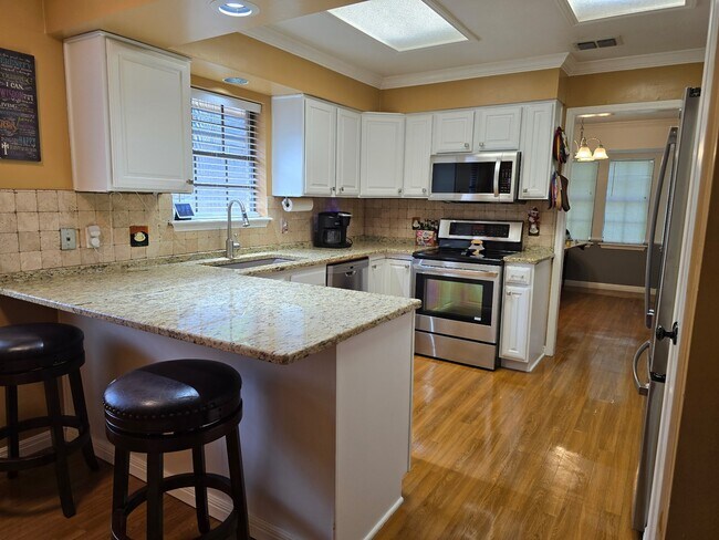 Building Photo - 6314 Ramsgate Cir