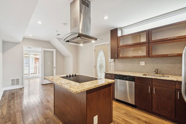 Building Photo - 764 S 23rd St