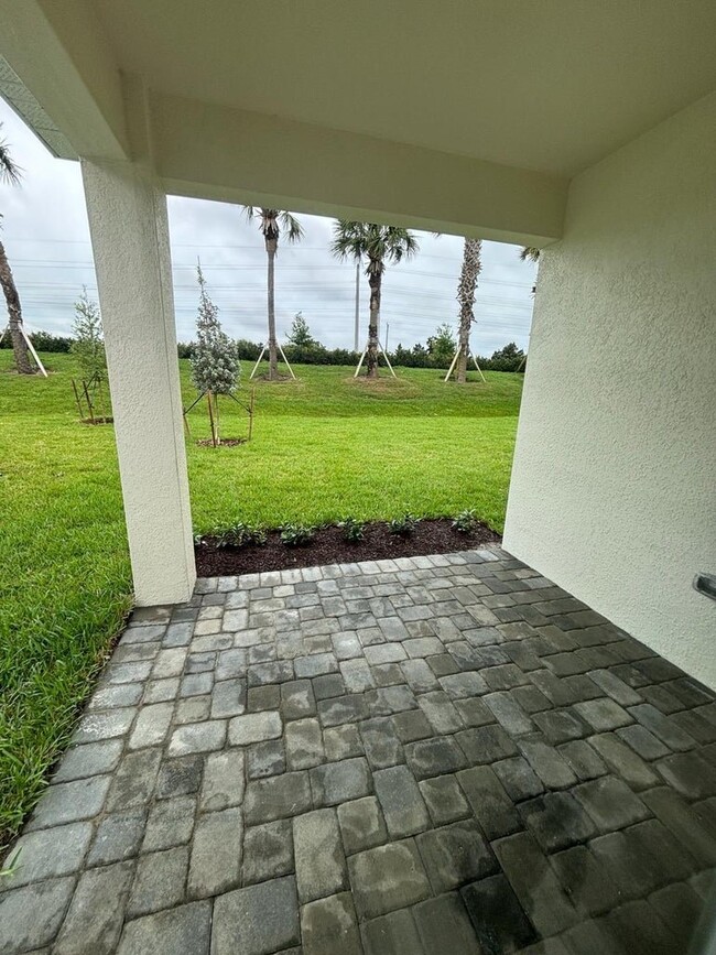 Building Photo - Dahlia Circle, Port St. Lucie, FL 34986 - ...