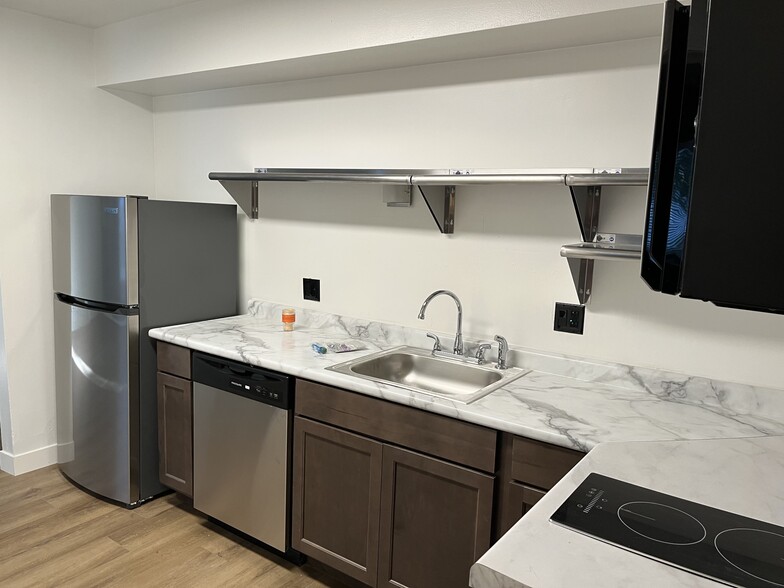 Building Photo - Reside 517 LLC