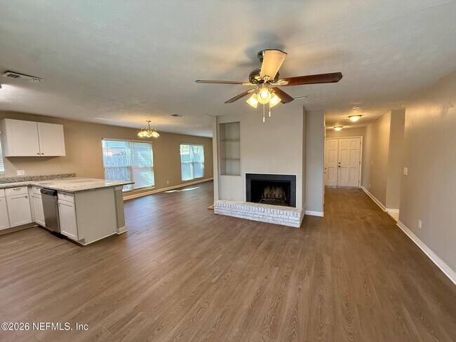 Building Photo - 3336 Cypresswood Dr S