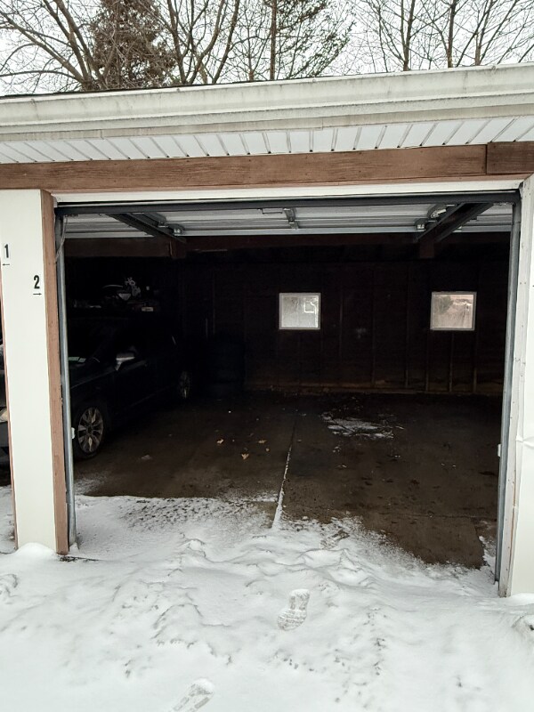 Building Photo - 369 Potters Rd