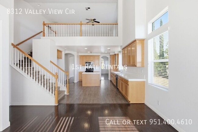 Building Photo - 8312 Valley View Cir