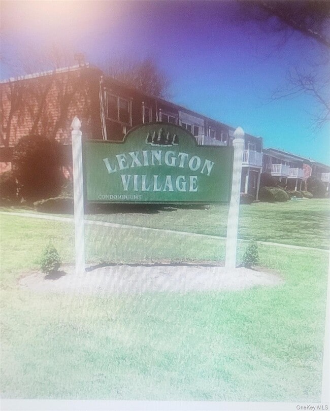 Primary Photo - 7a Hemlock Dr