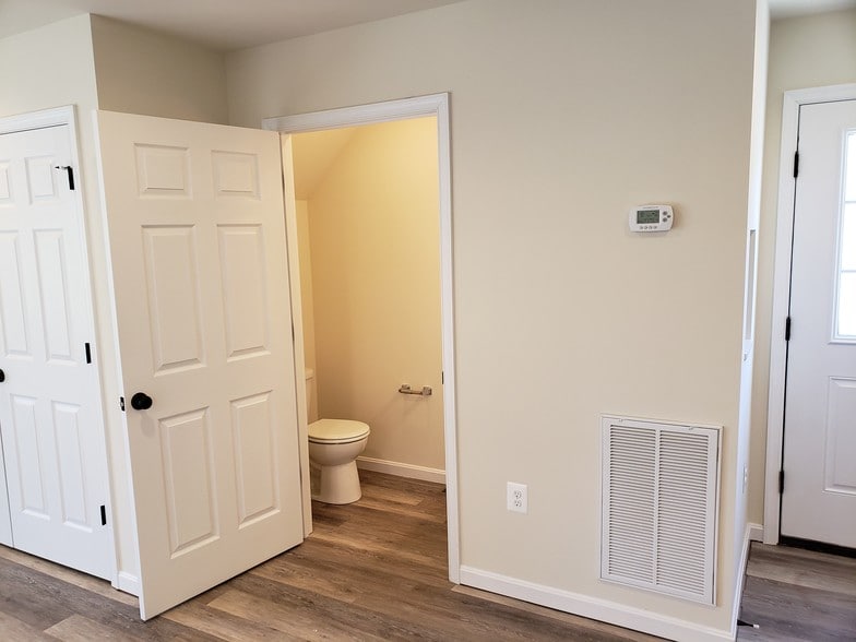 Downstairs 1/2 Bath - 697 E Piedmont St