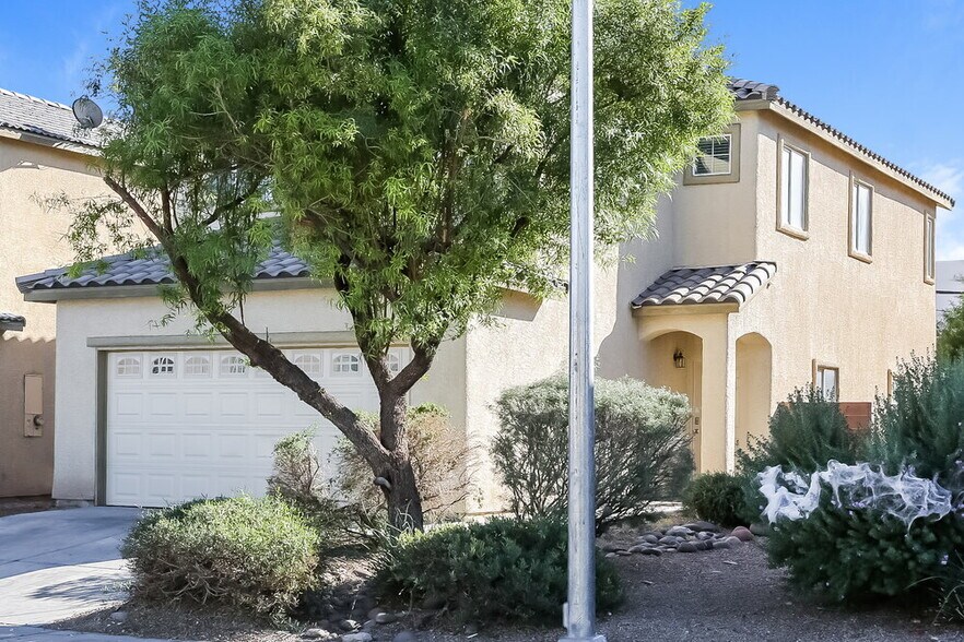 Building Photo - 37 Rosa Rosales Ct