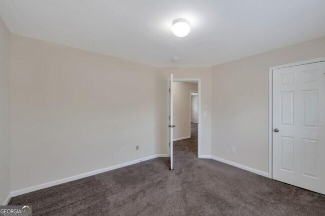 Building Photo - 1928 Stanton Rd