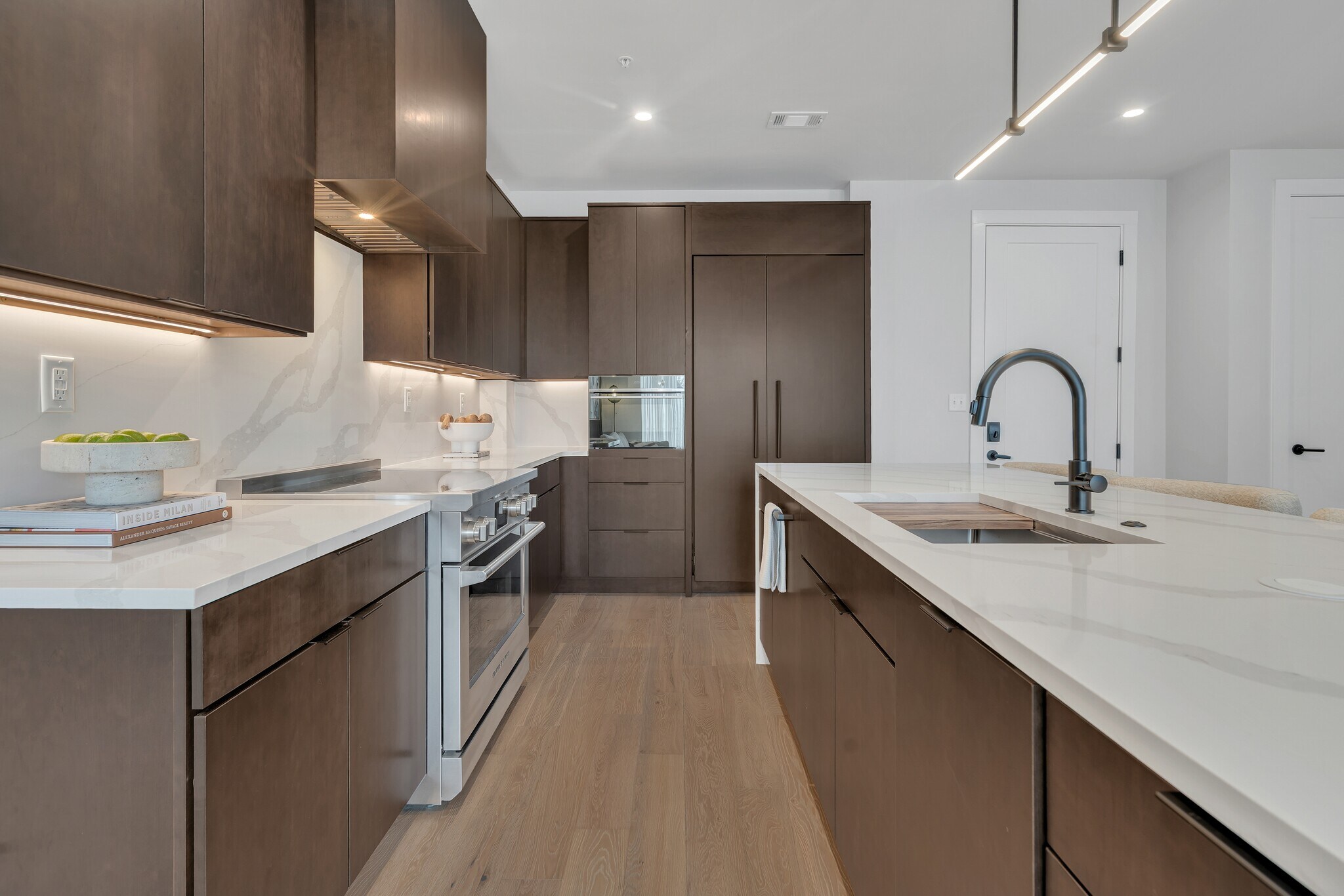 Building Photo - 321 31st Ave N