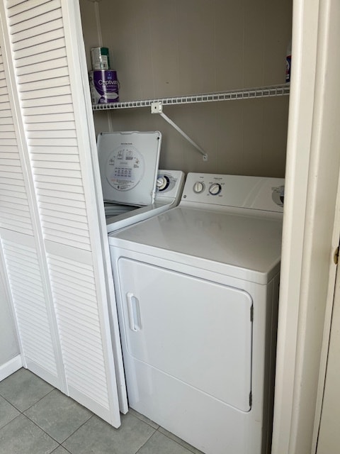 Full size washer/dryer - 4158 Tamiami Trl