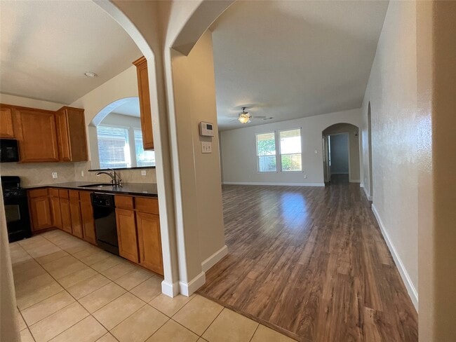 Building Photo - 2313 Cantabria Ln