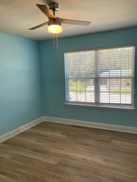 Building Photo - 7 Roxanne Pl