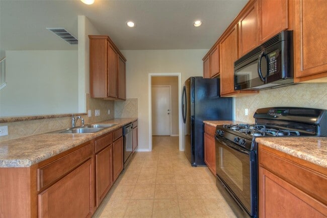 Building Photo - 8717 Blackvireo Dr