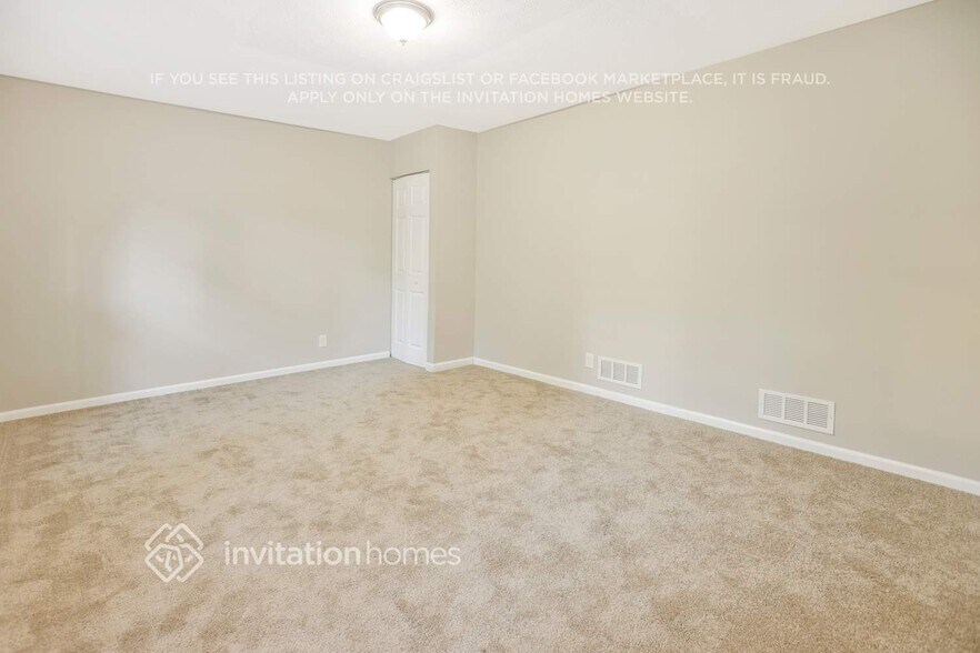 Building Photo - 3857 Pointe Bleue Dr