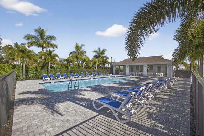 Building Photo - 846 SE grovebush Ln