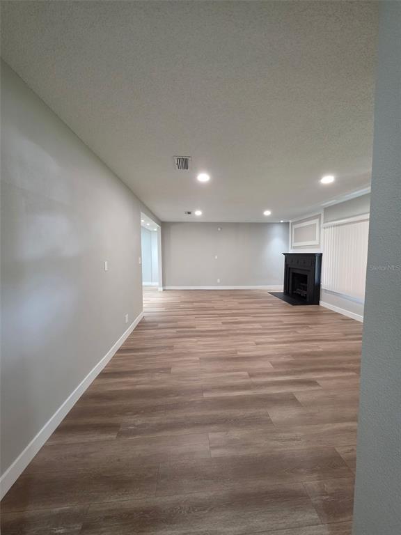 Building Photo - 2104 Crill Ave