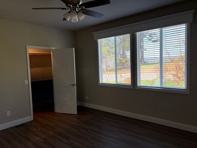 Building Photo - 7045 Molokai Dr