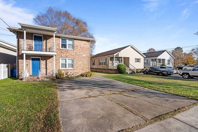 Building Photo - For Rent in Beautiful Chesapeake!