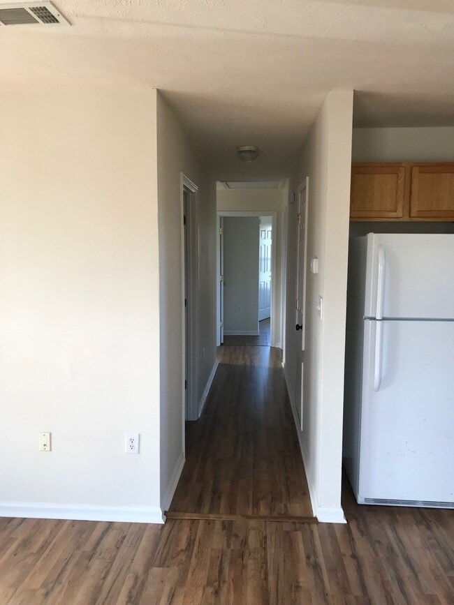 Building Photo - 674 Union St