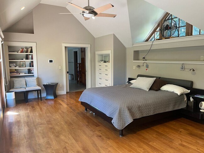 Building Photo - Luxury Furnished Monte Sereno Estate | Short-Term Executive Lease | Resort-Style Living