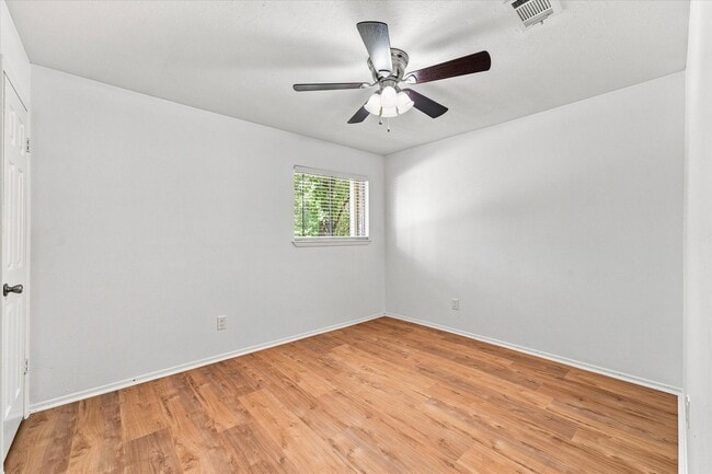 Building Photo - 44 S Waxberry Rd