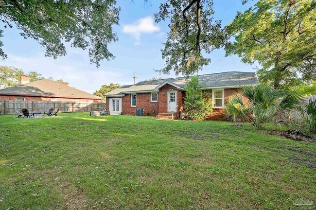 Building Photo - 1410 W Gregory St