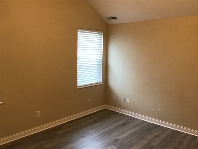Building Photo - 6758 Cherry Bnd