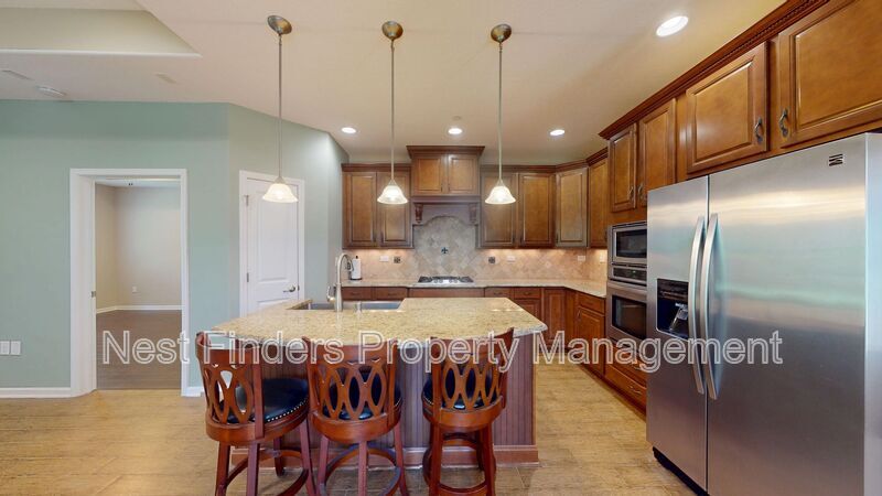 Building Photo - 656 Coconut Palm Pkwy