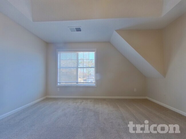 Building Photo - 1221 Wandering Vine Ct SE